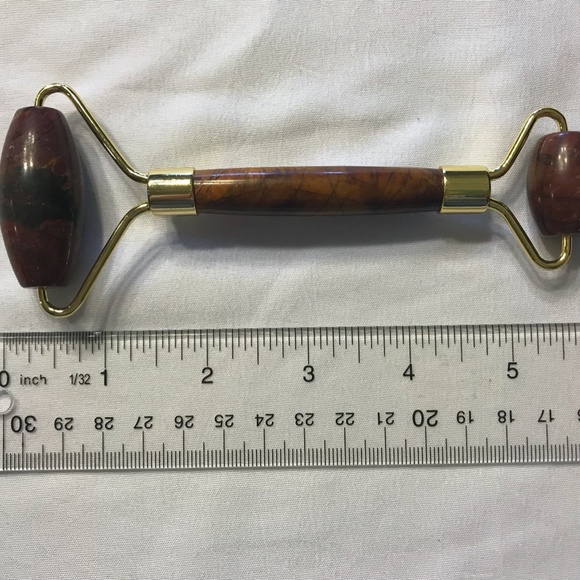 Poppy Jasper Face Roller - Picture 3 of 4